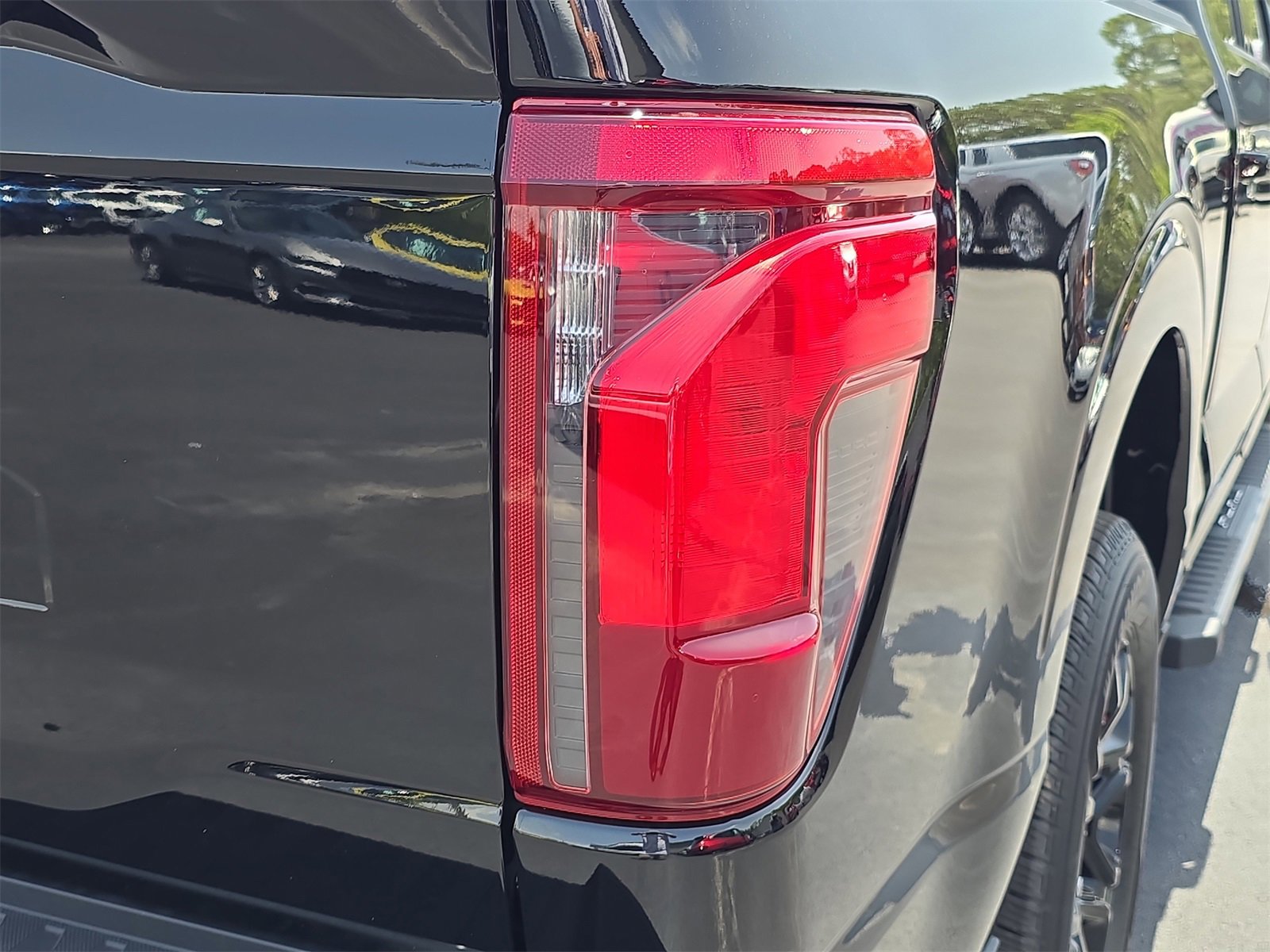 New 2025 Ford F150 XLT w/ Equipment Group 301A Standard image 6