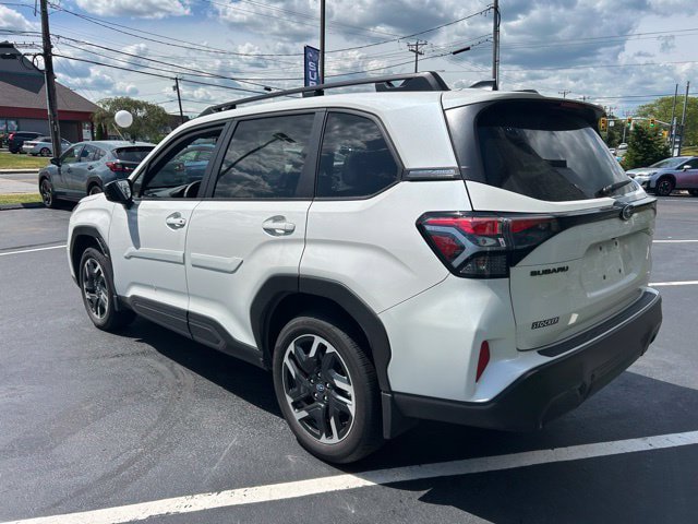Used 2025 Subaru Forester Limited AWD/4WD image 8