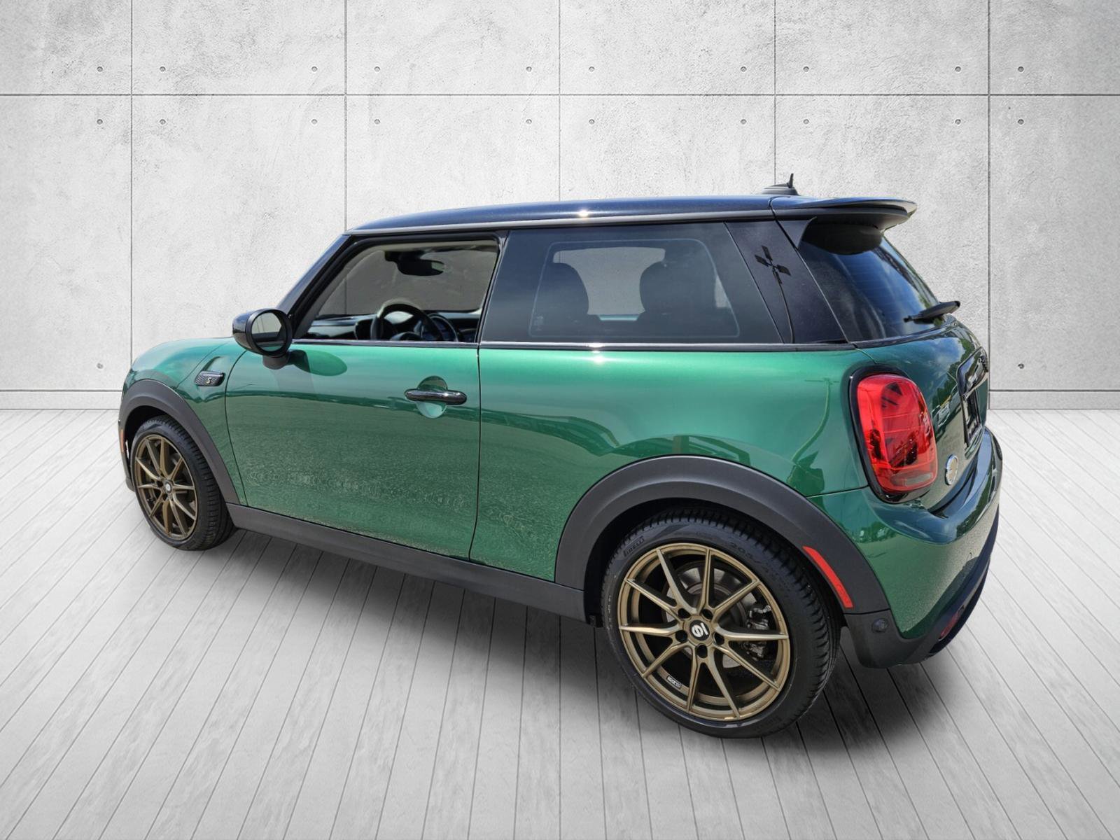Used 2024 MINI Cooper SE FWD image 5