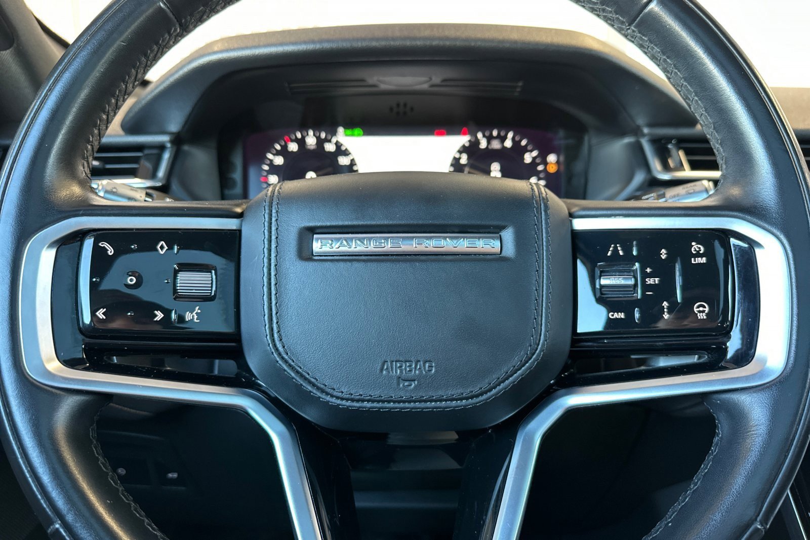 Used 2021 Land Rover Range Rover Velar R-Dynamic HSE image 22