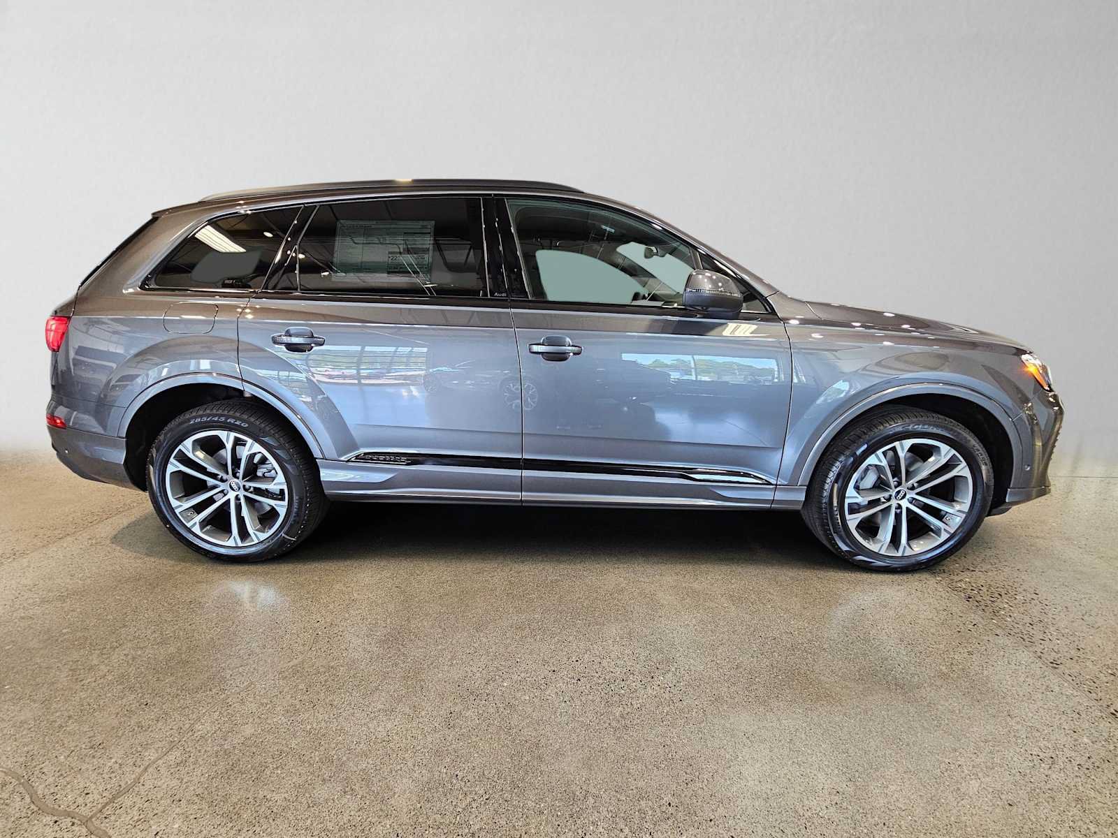 New 2026 Audi Q7 2.0T Premium AWD/4WD image 2