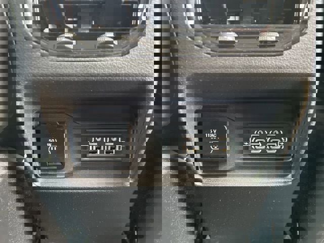 Certified 2023 Jeep Grand Cherokee Laredo w/ Luxury Tech Group I image 15