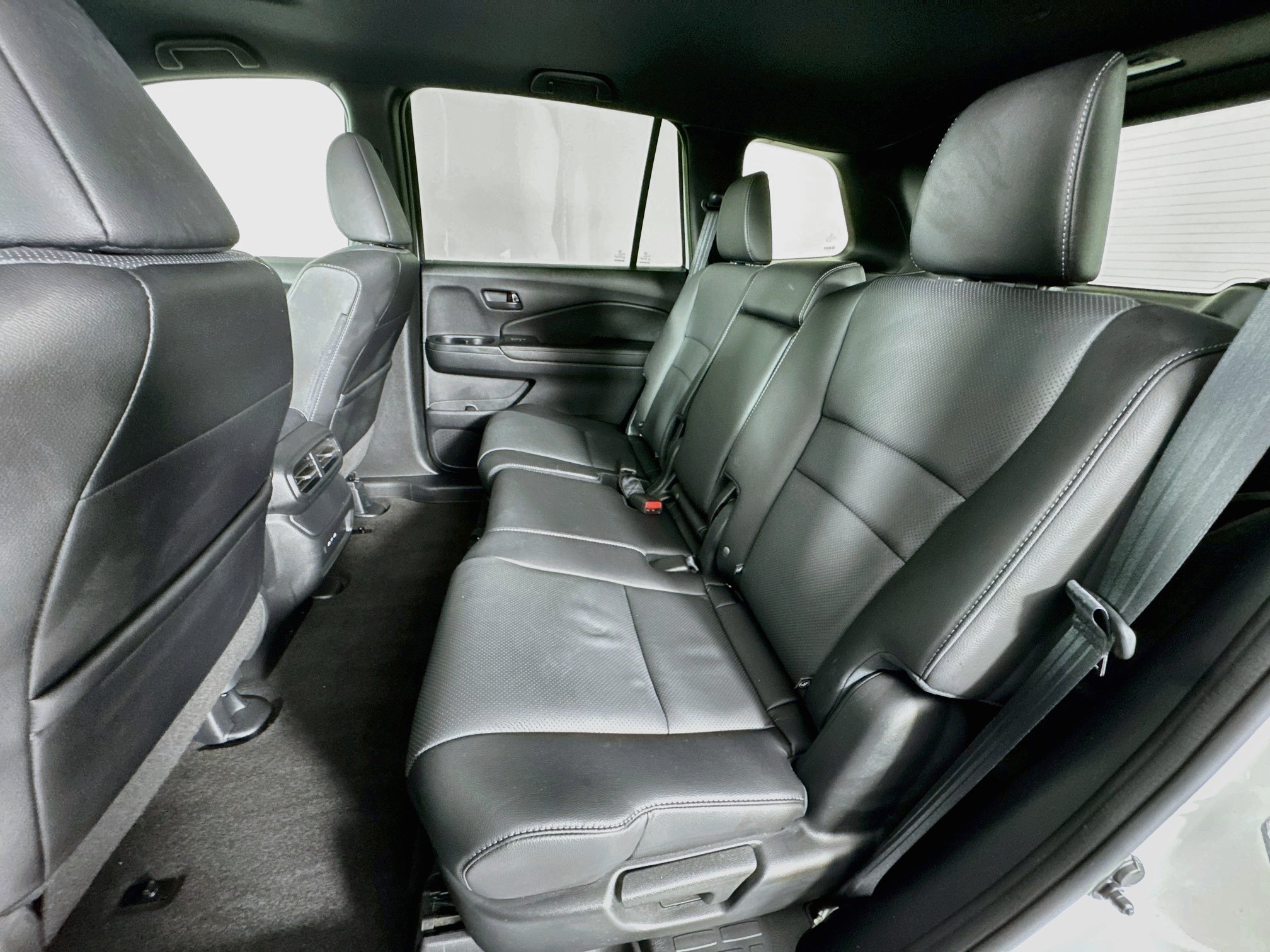 Certified 2025 Honda Passport EX-L image 24