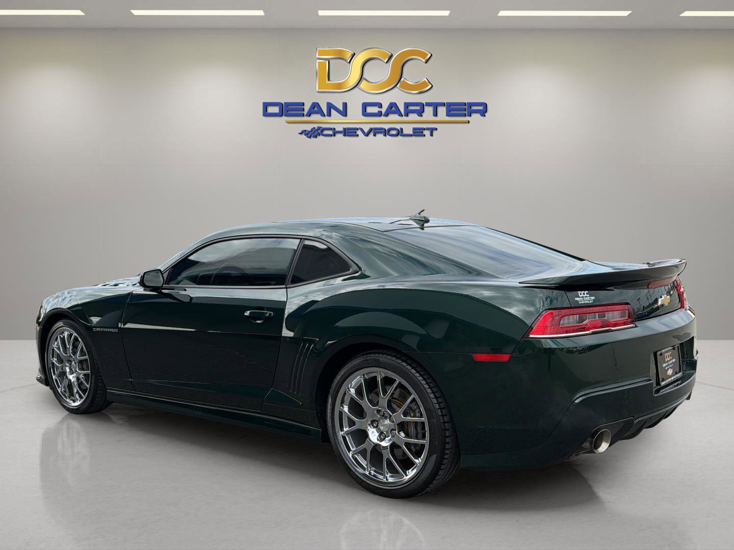 Used 2015 Chevrolet Camaro SS w/ Green Flash Special Edition RWD image 3