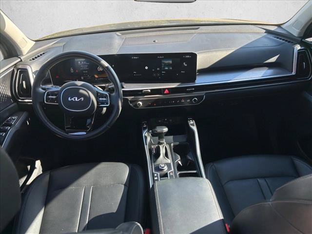 Used 2024 Kia Sorento S w/ Panoramic Sunroof Package FWD image 12