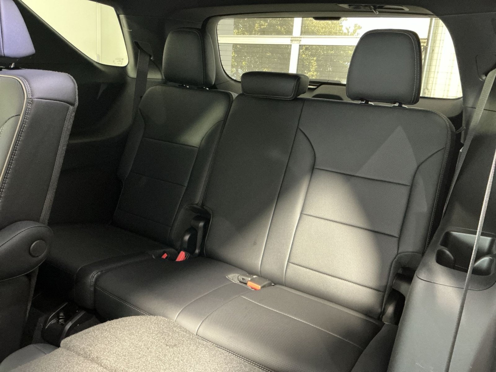 New 2026 Chevrolet Traverse High Country FWD image 25
