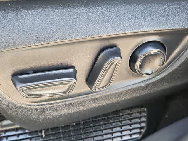 Used 2023 Toyota Sienna XLE FWD image 15