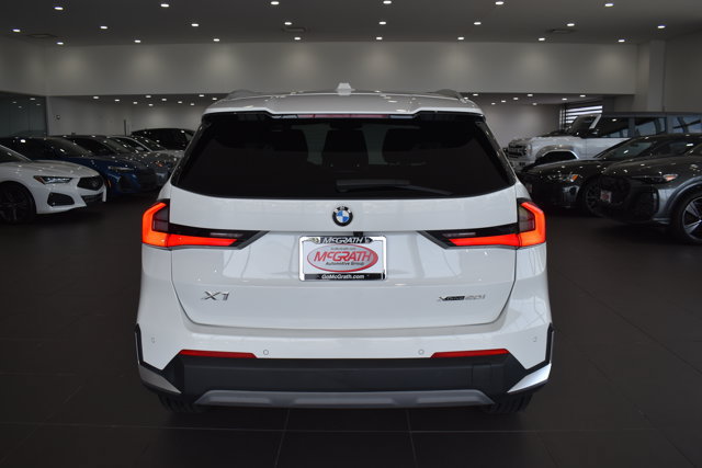 Used 2023 BMW X1 xDrive28i AWD/4WD image 6