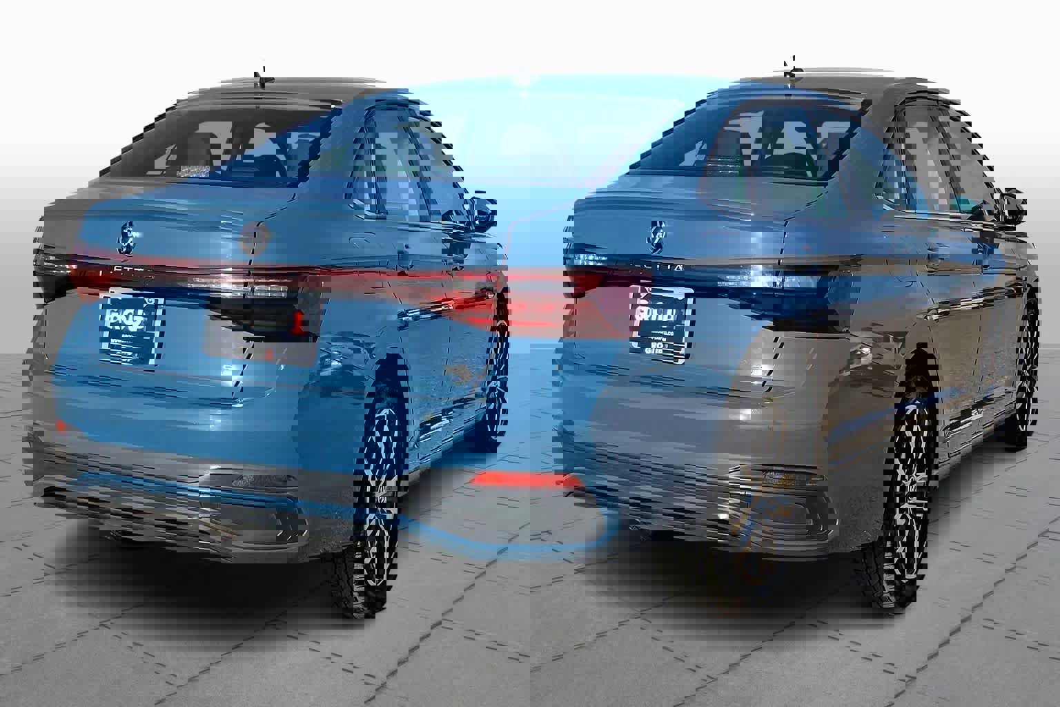 Used 2025 Volkswagen Jetta SE image 13