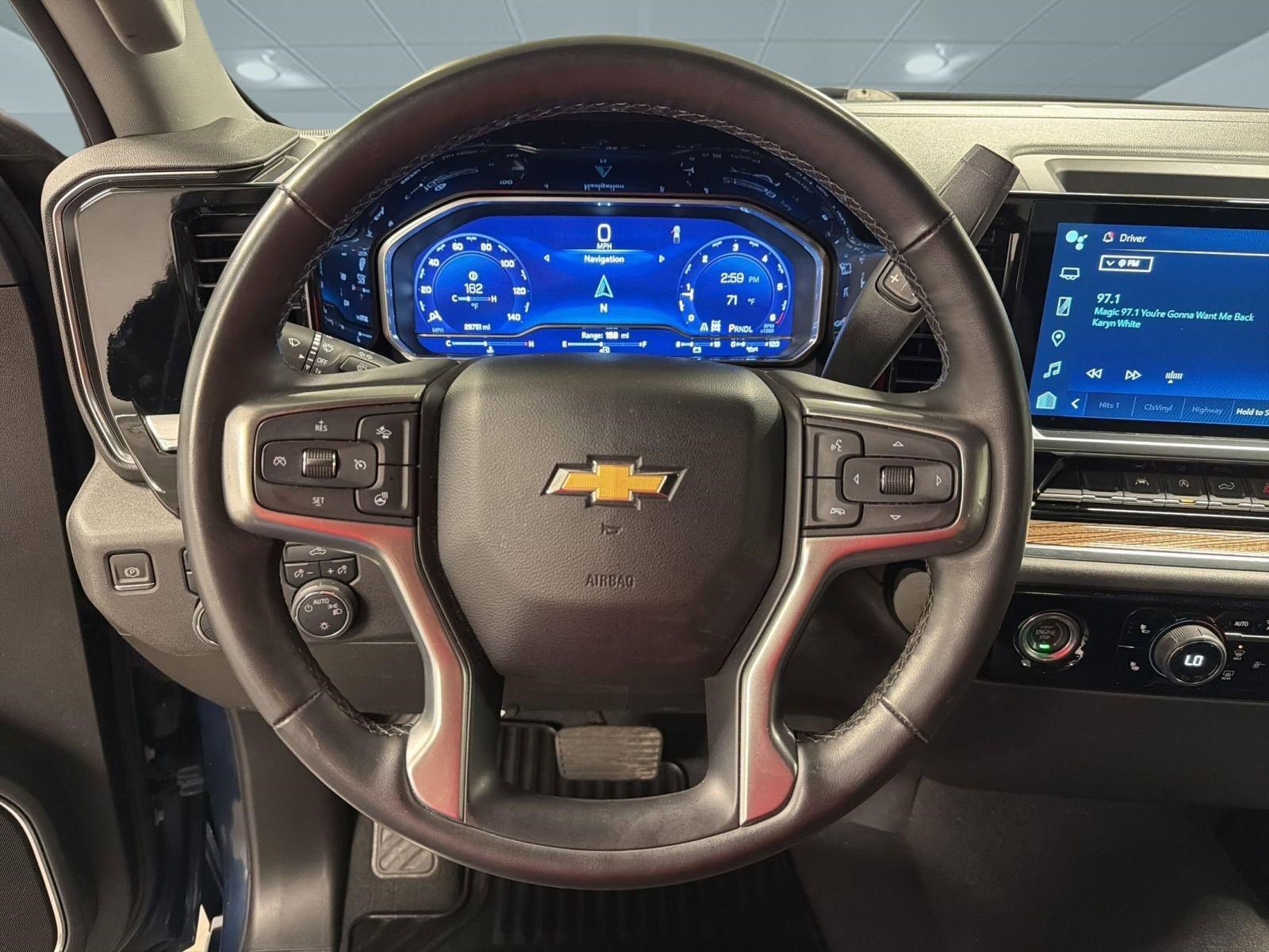 Used 2023 Chevrolet Silverado 1500 LT image 16