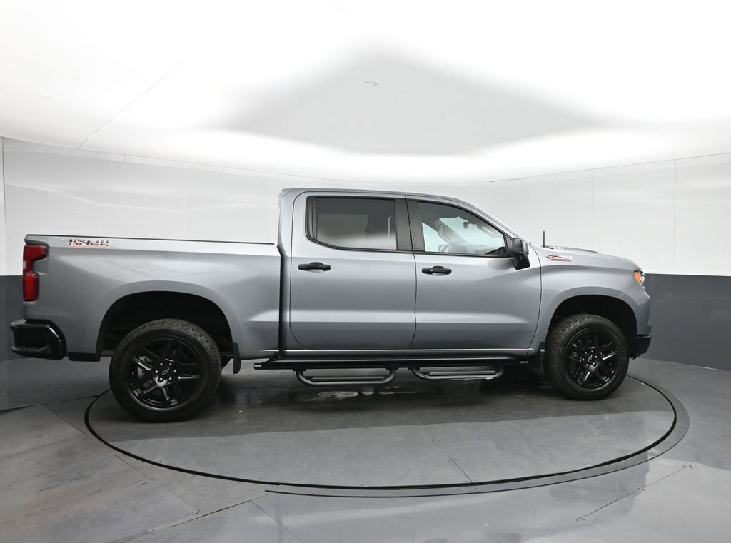 Used 2024 Chevrolet Silverado 1500 LT Trail Boss w/ Convenience Package II image 8