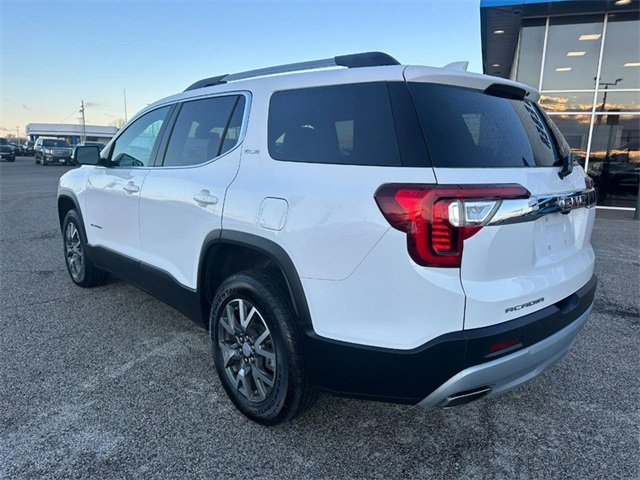 Certified 2023 GMC Acadia SLE w/ Driver Convenience Package image 3