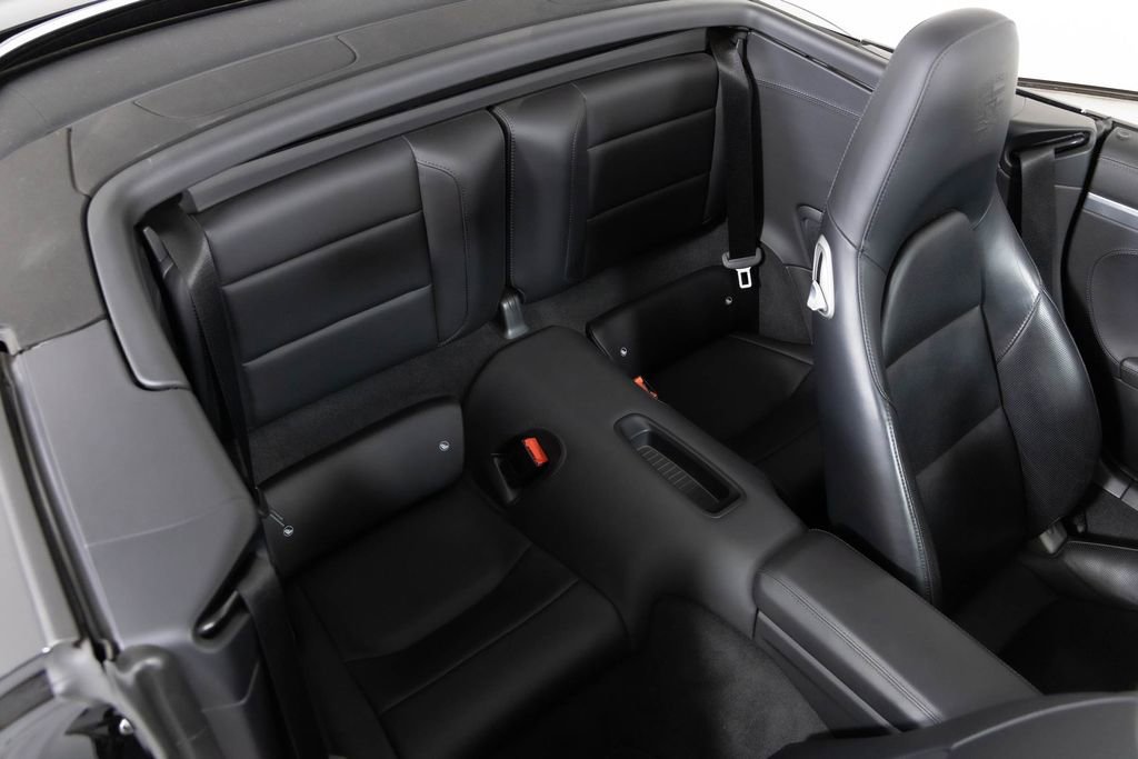 Used 2019 Porsche 911 Turbo image 40