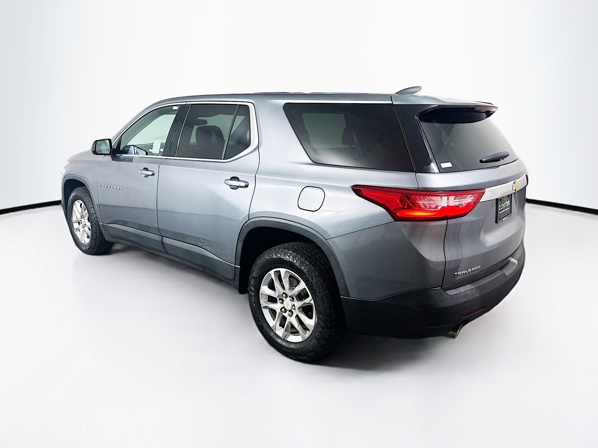 Used 2019 Chevrolet Traverse LS FWD image 5