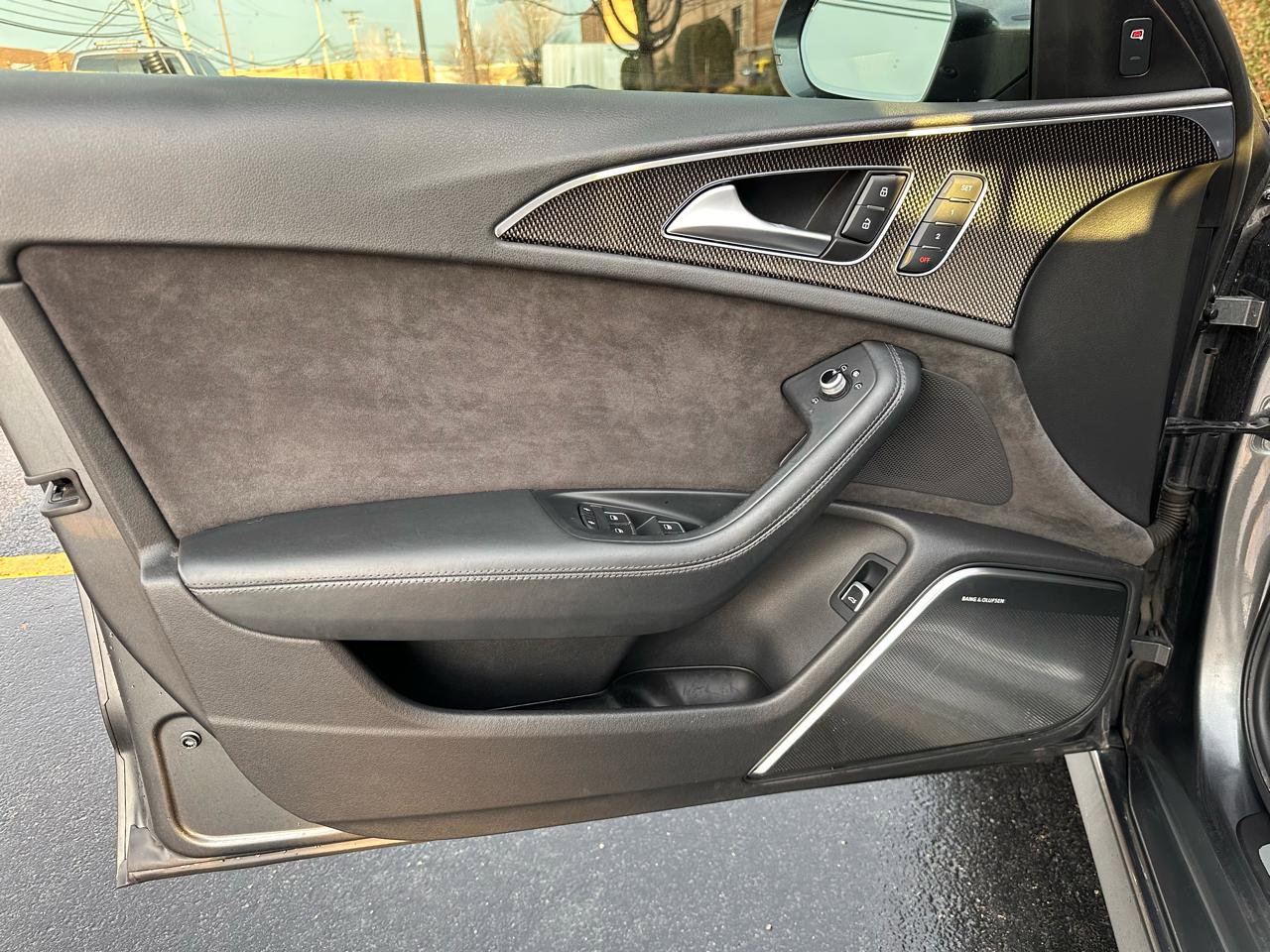 Used 2016 Audi S6 Prestige w/ Prestige Package image 15