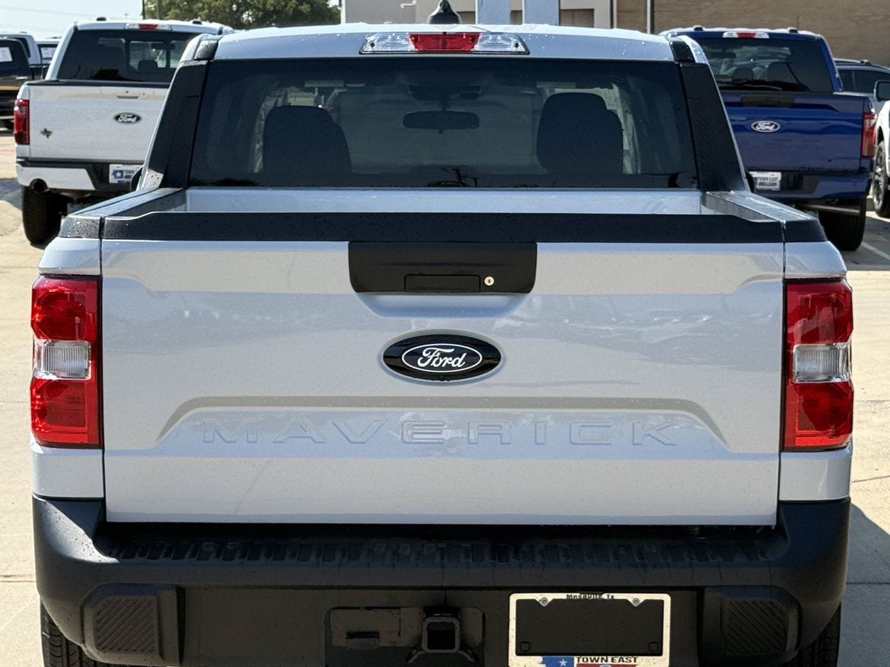New 2026 Ford Maverick XLT FWD image 6