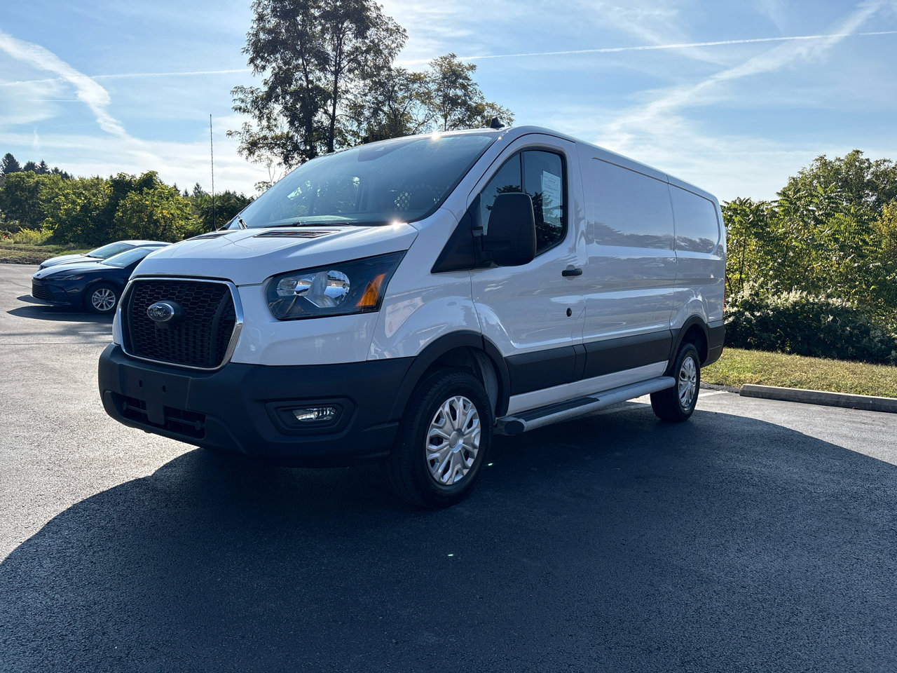 Used 2024 Ford Transit 250 Low Roof w/ Exterior Upgrade Package image 32