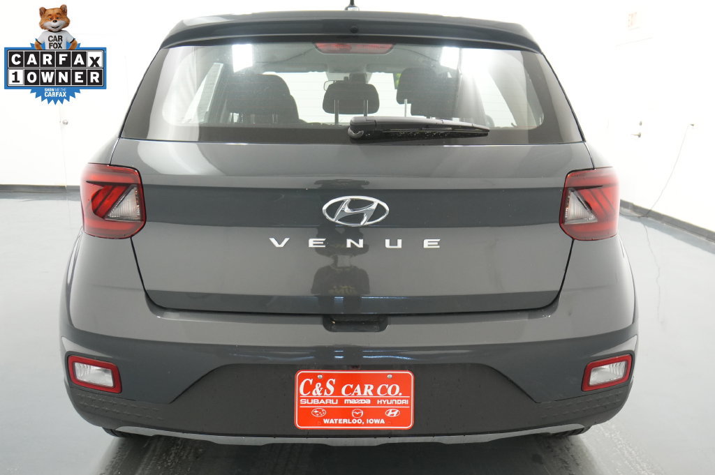 Used 2026 Hyundai Venue SE FWD image 7
