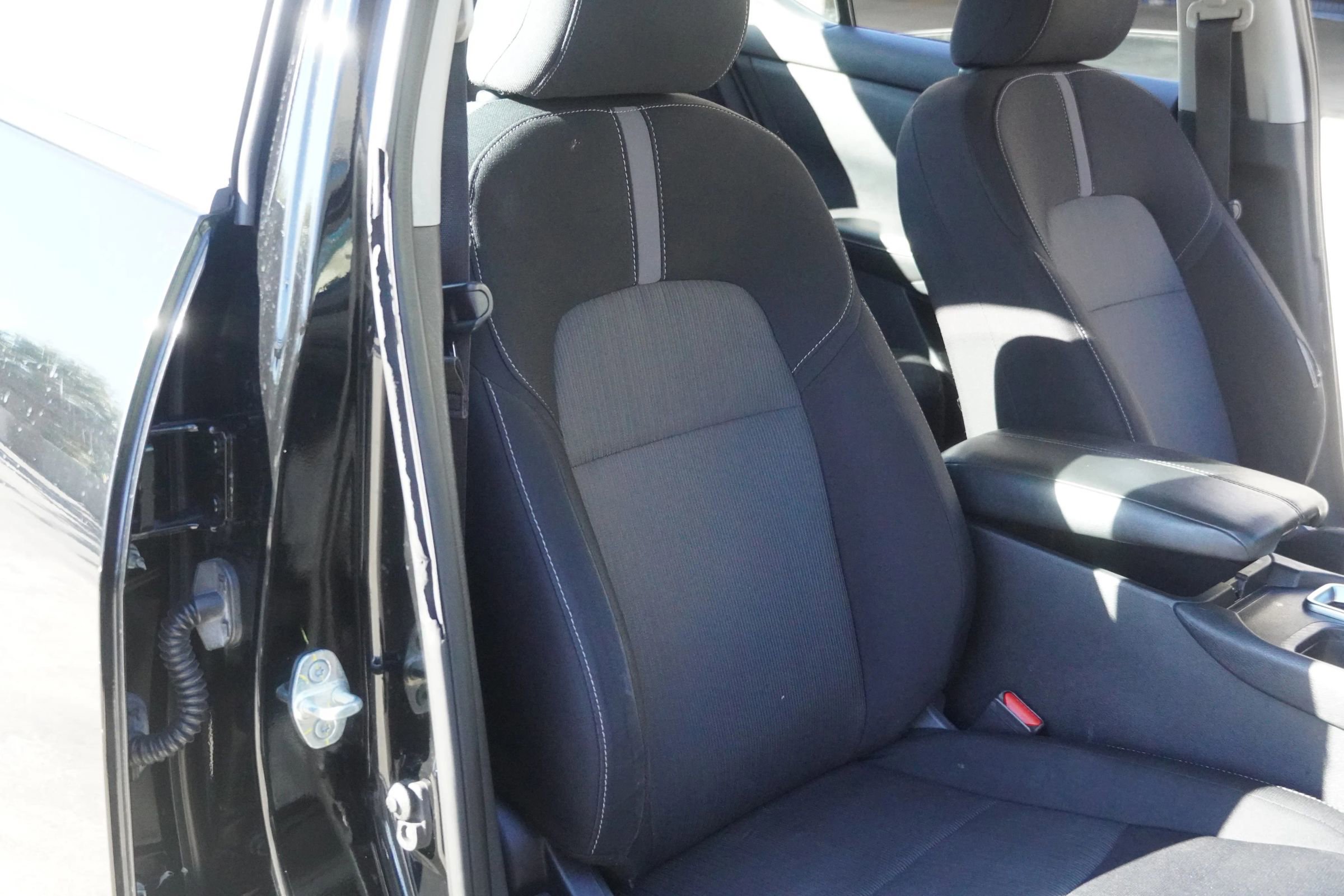 Used 2020 Nissan Sentra SV w/ Trunk Package image 36