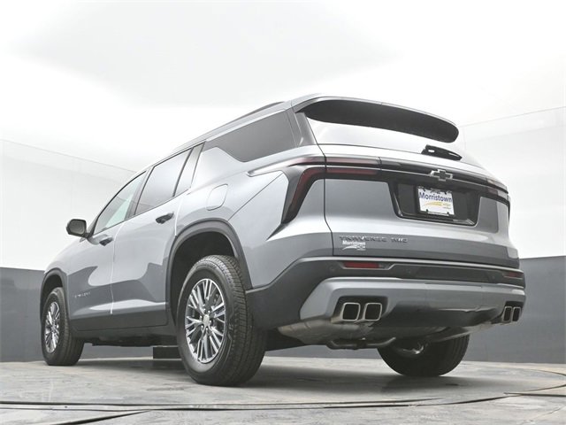 Certified 2025 Chevrolet Traverse LT w/ Driver Confidence Package image 49