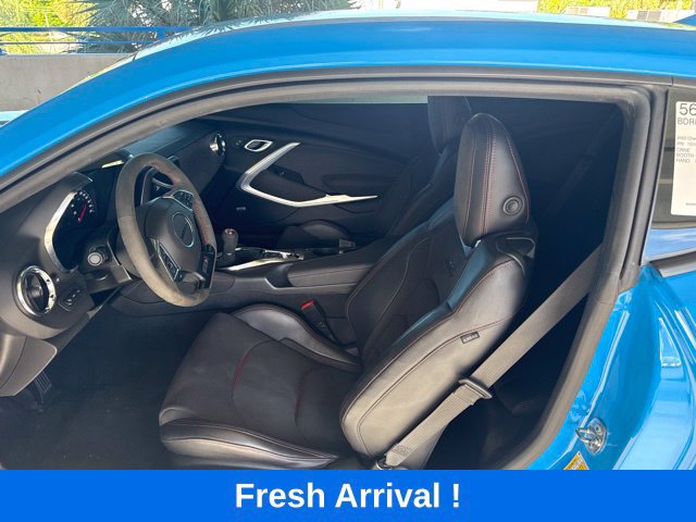 Used 2022 Chevrolet Camaro ZL1 RWD image 2