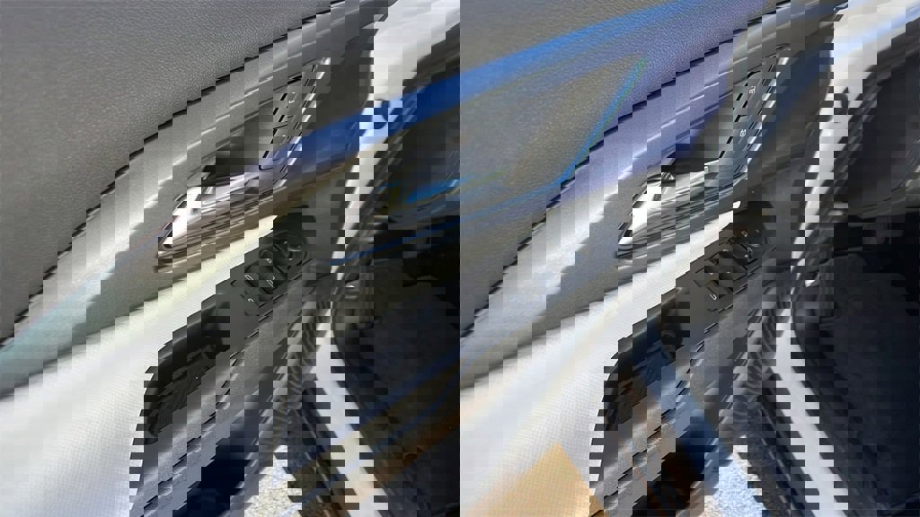 New 2026 Chevrolet Equinox EV LT image 12