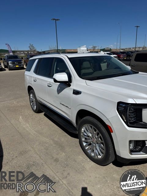 Used 2023 GMC Yukon Denali w/ LPO, Floor Liner Package AWD/4WD image 3