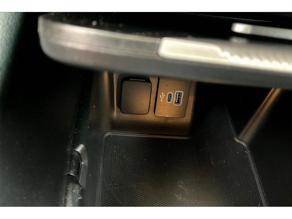 Used 2025 Ford Explorer ST-Line image 35