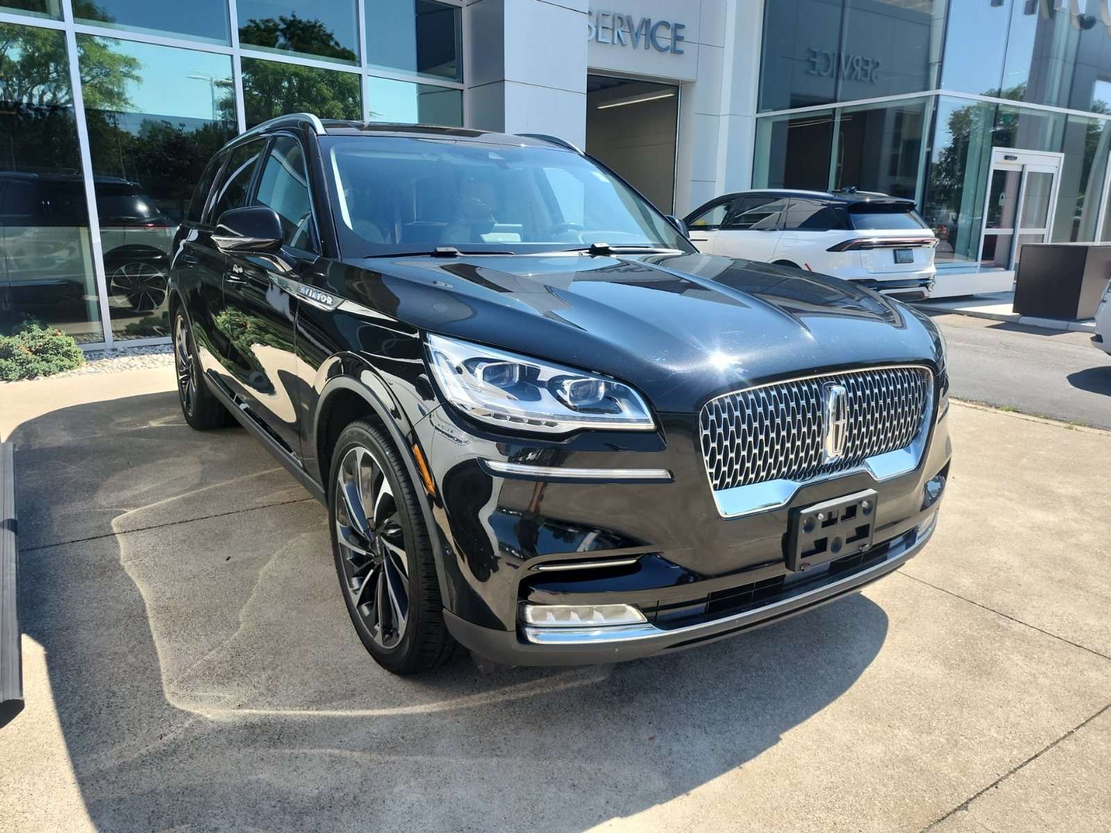 Used 2021 Lincoln Aviator Reserve w/ Equipment Group 202A AWD/4WD image 4
