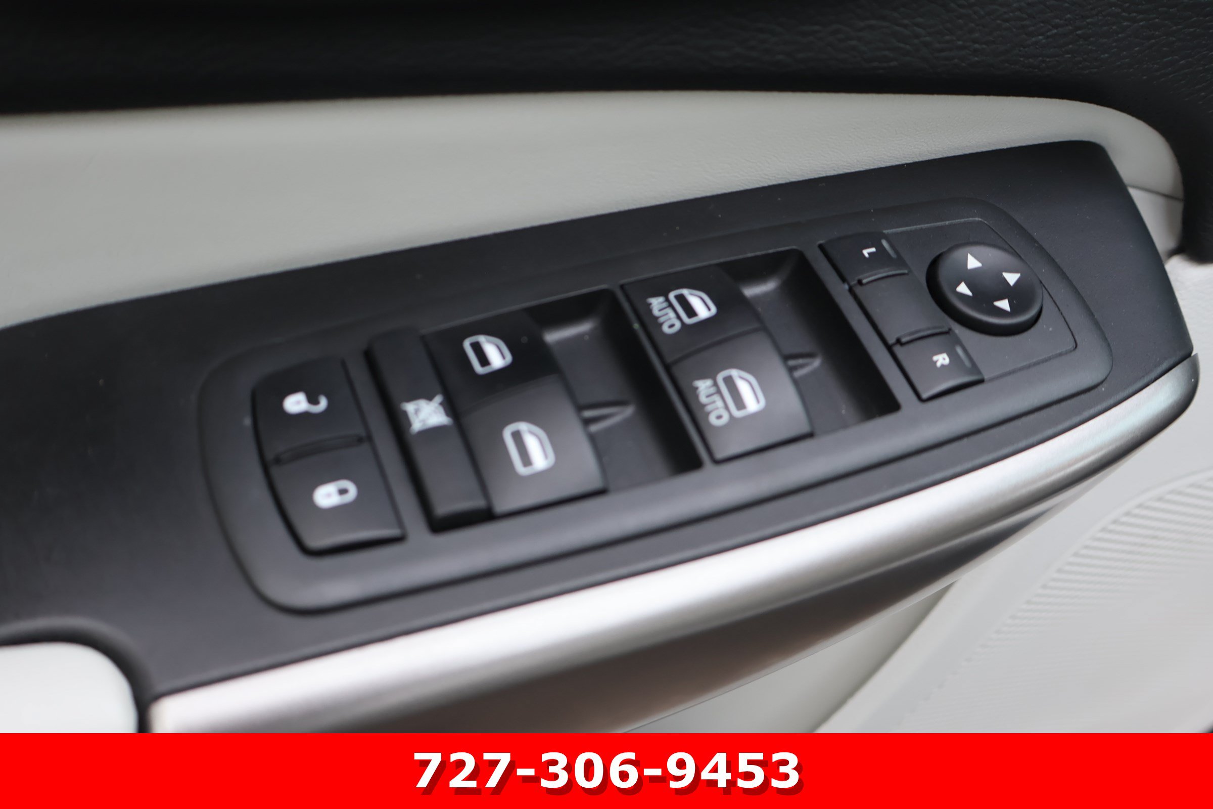Used 2020 Jeep Cherokee Limited AWD/4WD image 16