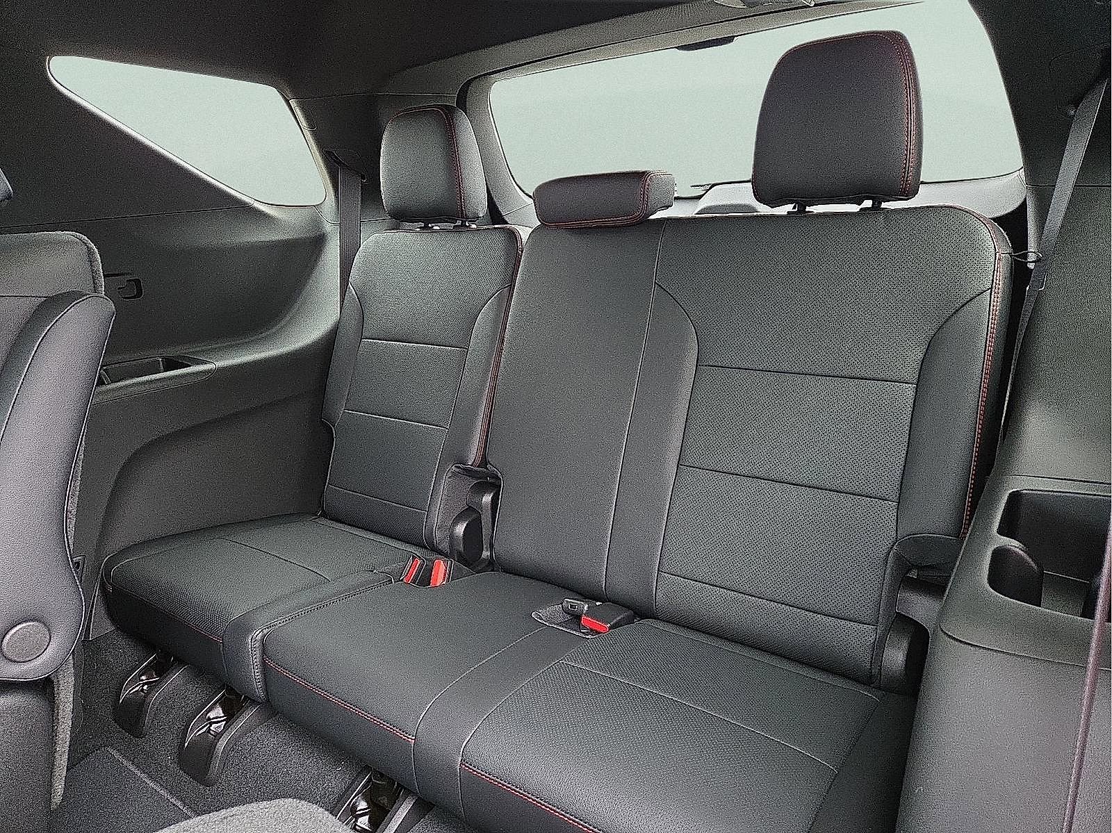 New 2026 Chevrolet Traverse RS image 10