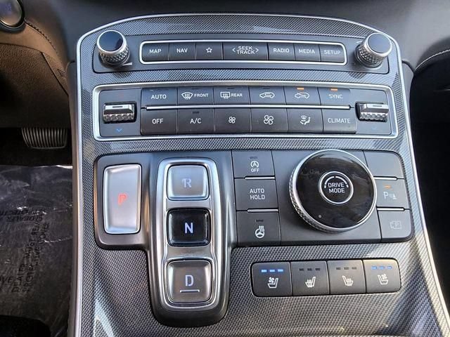 Used 2023 Hyundai Santa Fe Limited FWD image 8