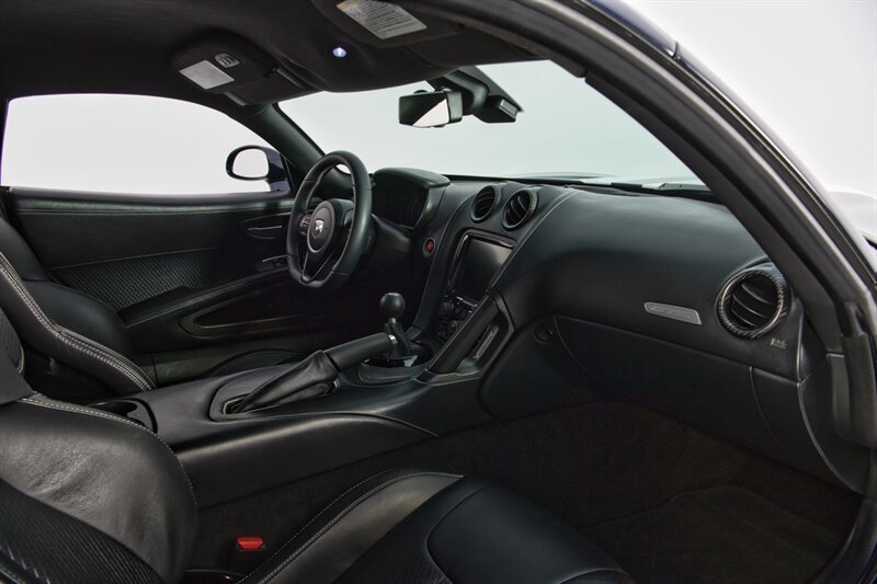 Used 2014 SRT Viper GTS w/ GTS Laguna Interior Package RWD image 35