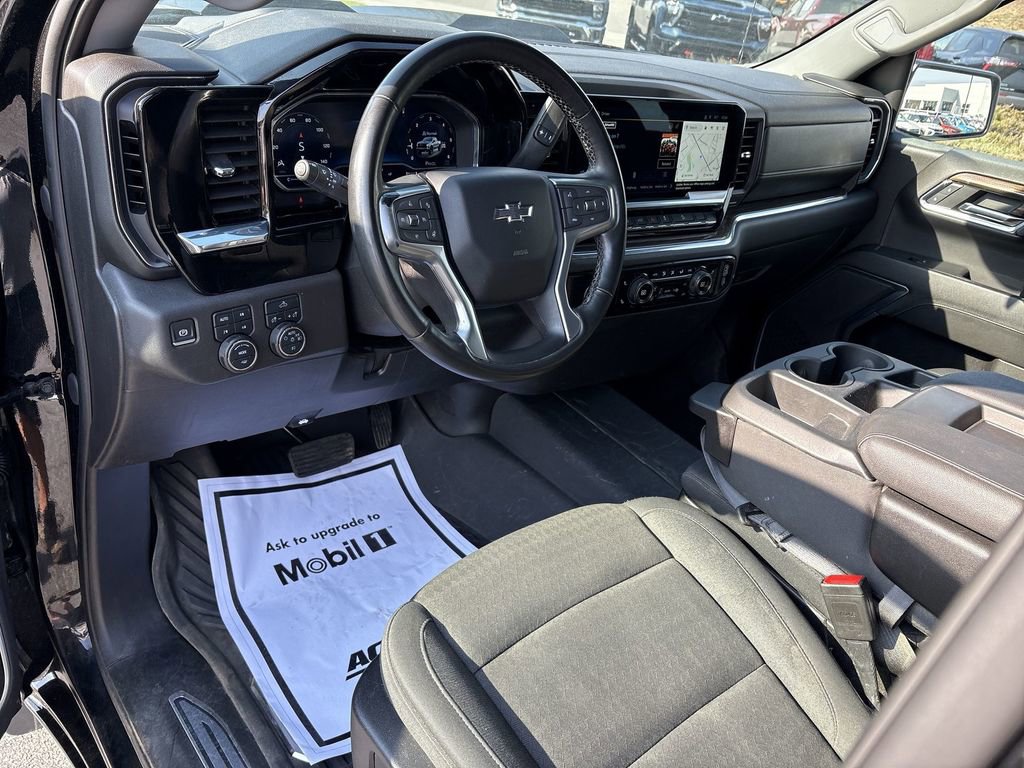 Used 2024 Chevrolet Silverado 1500 LT Trail Boss w/ Protection Package image 13