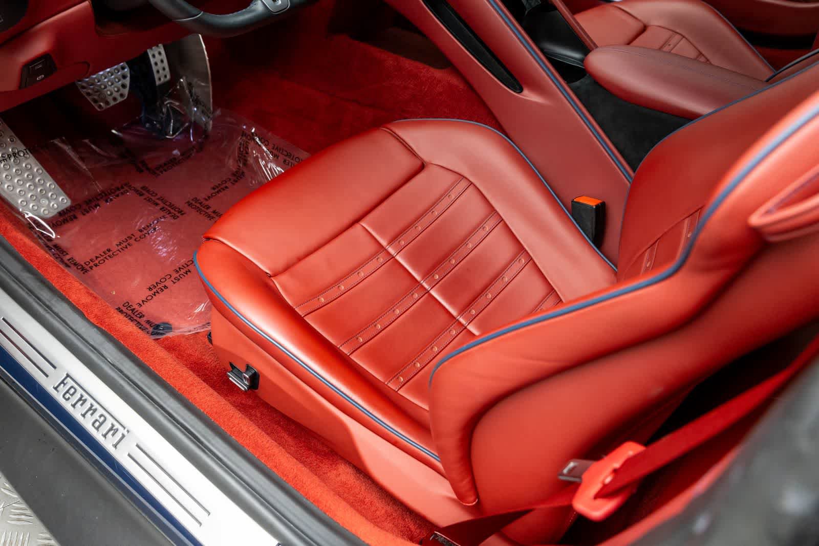 Used 2021 Ferrari Roma RWD image 32