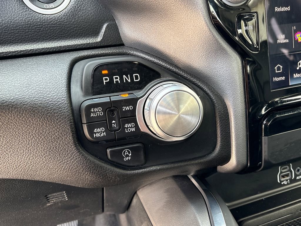 Used 2025 RAM 1500 Laramie image 34