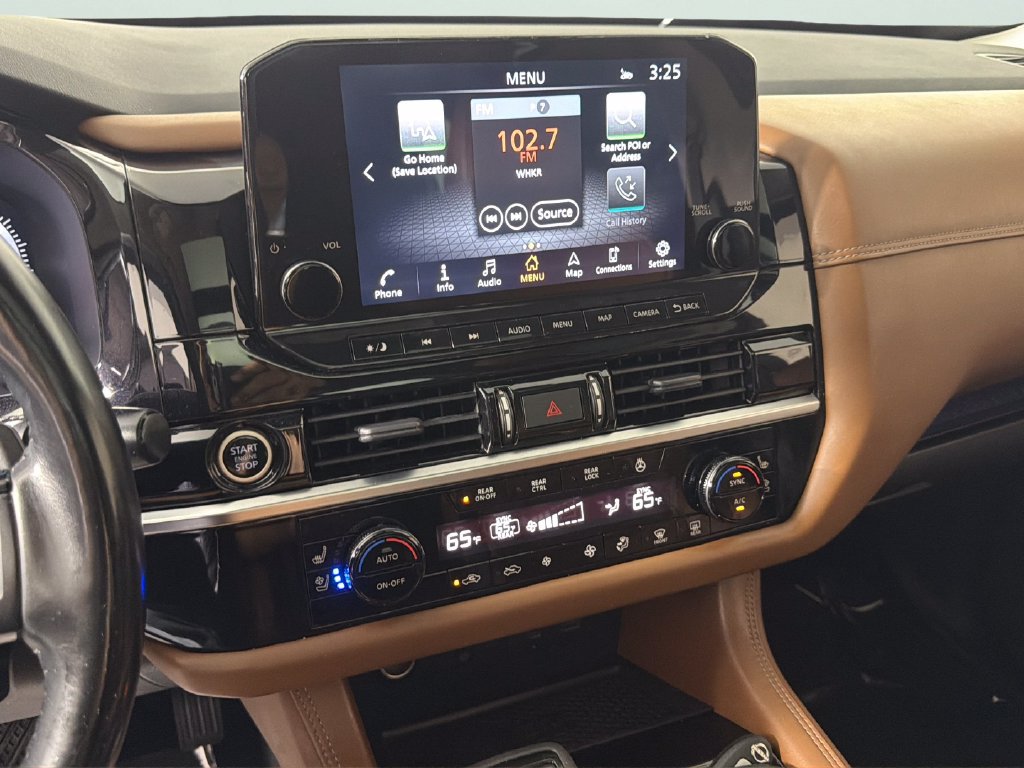 Used 2022 Nissan Pathfinder Platinum w/ Cargo Package AWD/4WD image 25