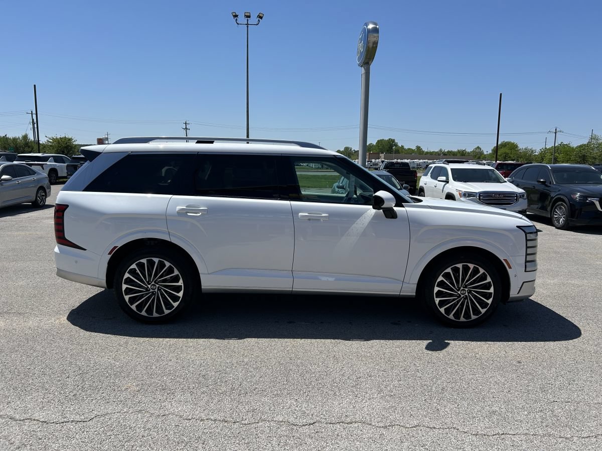 Used 2026 Hyundai Palisade Calligraphy AWD/4WD image 4