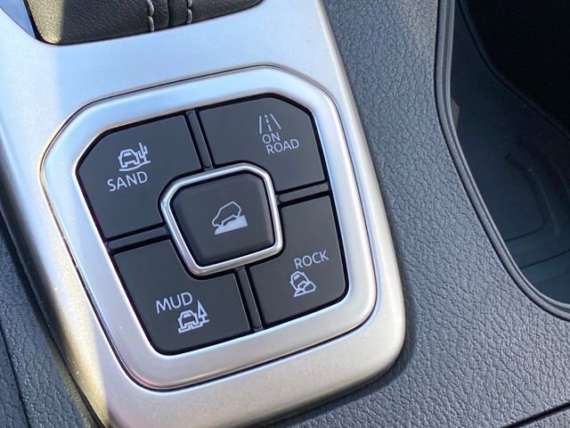 New 2026 Nissan Frontier SV image 18