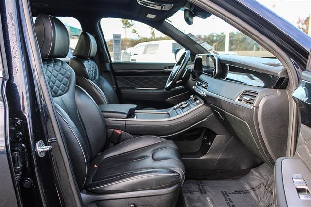 Used 2022 Hyundai Palisade Calligraphy image 16