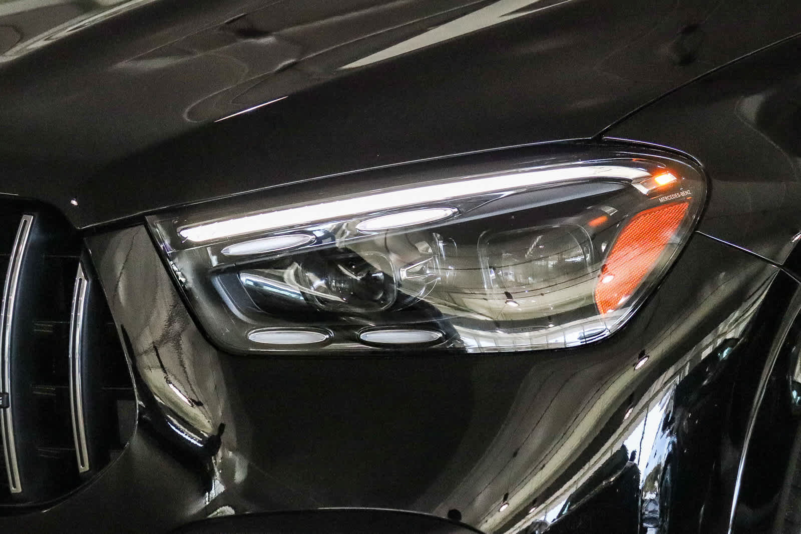 Certified 2025 Mercedes-Benz GLE 53 AMG 4MATIC Coupe image 7