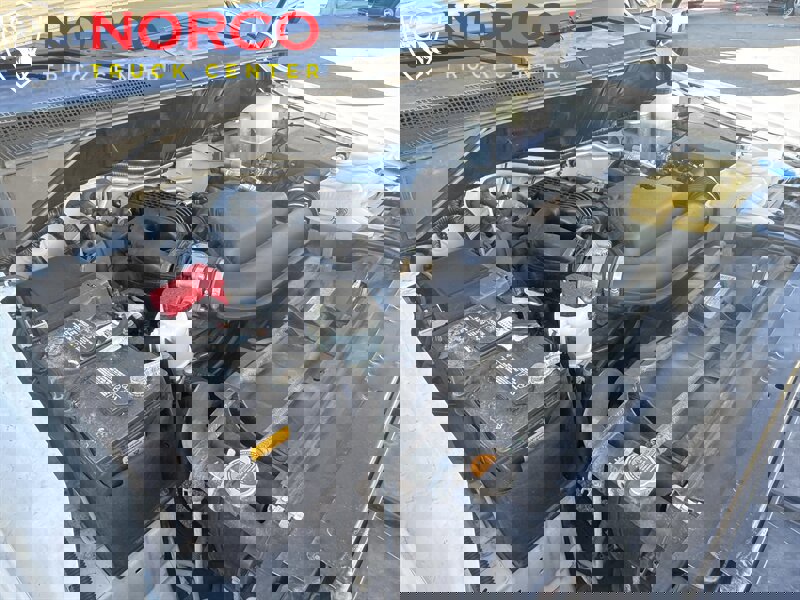 Used 2019 Nissan NV 2500 SV image 29