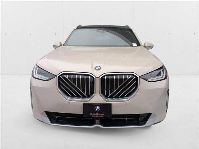 Used 2025 BMW X3 xDrive30i w/ Premium Package image 5