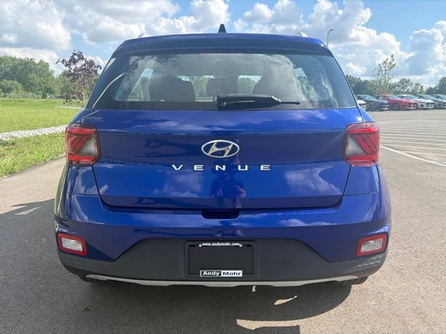 Used 2021 Hyundai Venue SEL FWD image 8