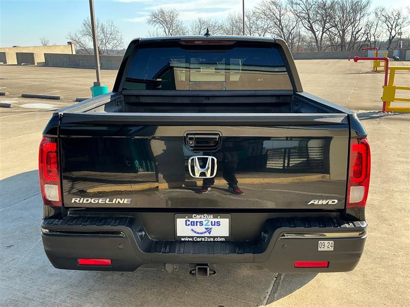 Used 2017 Honda Ridgeline Black Edition image 5
