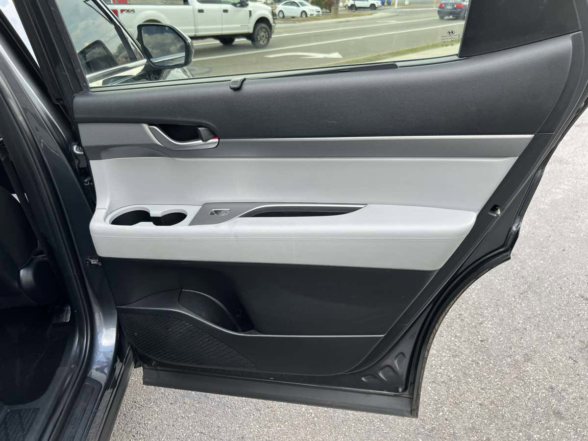 Used 2020 Hyundai Palisade SEL w/ Convenience Package image 18