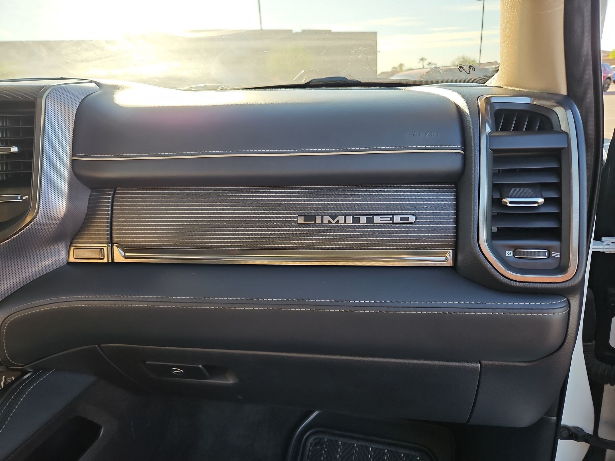 Used 2020 RAM 1500 Limited AWD/4WD image 32