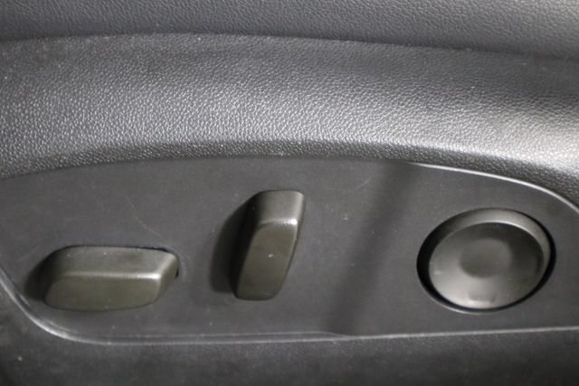 Used 2024 Chevrolet Equinox EV RS FWD image 23