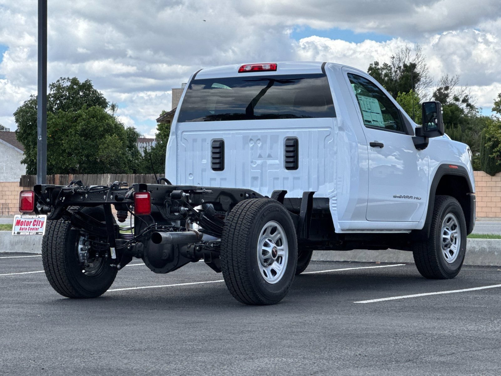 New 2026 GMC Sierra 3500 Pro w/ Convenience Package RWD image 4