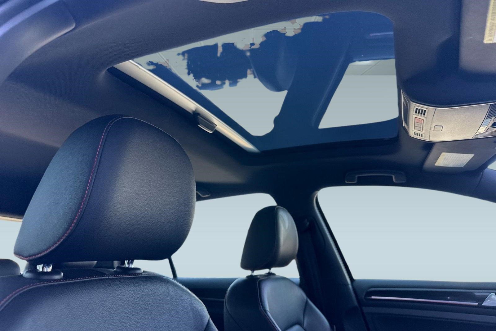 Used 2016 Volkswagen GTI S image 15